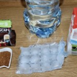 Kawa frappe mrożona w greckim stylu składniki