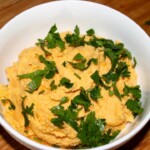 puree z ciecierzycy w misce