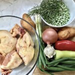 Kura duszona z groszkiem ziemniakami i papryką składniki