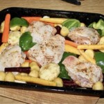 Kurczak pieczony z warzywami korzeniowymi