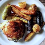 Kurczak pieczony z warzywami korzeniowymi