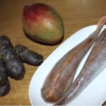 Kurek pieczony podany z salsą z mango i chilli składniki