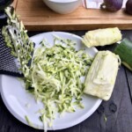 starta cukinia i kawałek sera