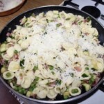 Makaron z groszkiem i szynką szwarcwaldzką