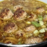 Pulpety cielęce duszone z warzywami i czosnkiem