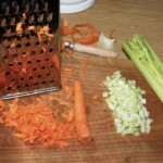 starta marchewka i drobno siekany seler naciowy