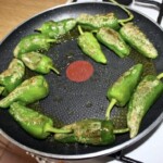 Zielone papryczki z Padron smażone na oliwie