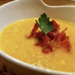 Zupa krem pietruszkowy z imbirem i kurkumą