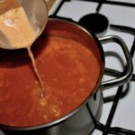 Zupa pomidorowa na ostro z fenkułem i ciecierzycą