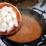 Zupa rybna z krewetkami i mieloną papryką