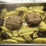 Burgery pieczone z ziemniakami i bakłażanem