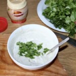 Dip jogurtowy z tahiną i kminem rzymskim