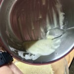 skrobia ziemniaczana z ziemniaków dodawana jest do ciasta na placki ziemniaczane