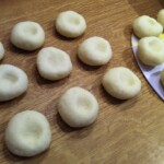 Szare kluski śląskie inaczej tarte lub kudłate przygotowane do gotowania