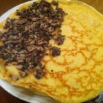 Naleśniki dietetyczne z szynką i pieczarkami