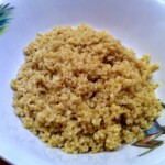 napęczniała komosa ryżowa w misce